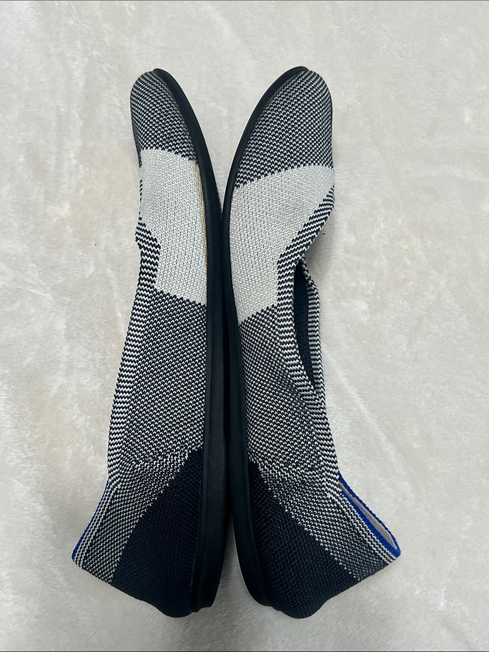 Rothy’s The Flat Size 7.5 Black Ivory Geometric Colorblock Knit Ballet Flats - Picture 4 of 10